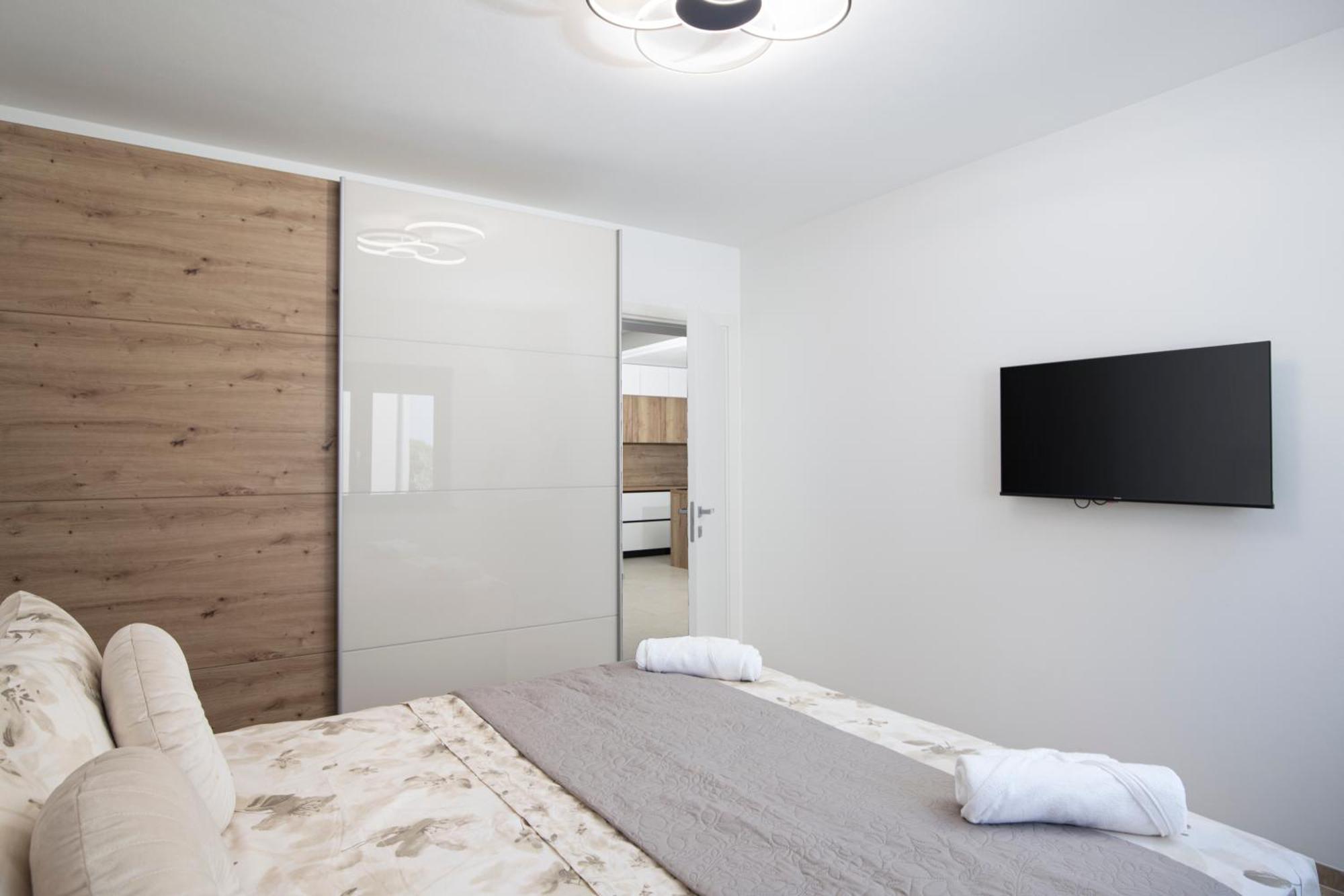 Twins Villa *